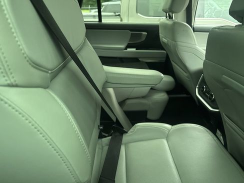 Used 2025 Ford Expedition Platinum w/ Driver's Package AWD/4WD image 19