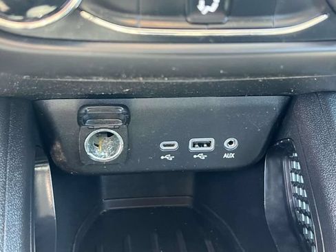 Certified 2023 Chevrolet TrailBlazer LS FWD image 28