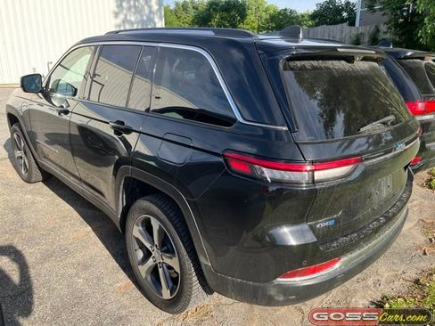 Used 2023 Jeep Grand Cherokee 4WD 4xe w/ Luxury Tech Group II image 4