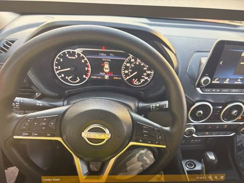 Used 2024 Nissan Sentra SV image 11
