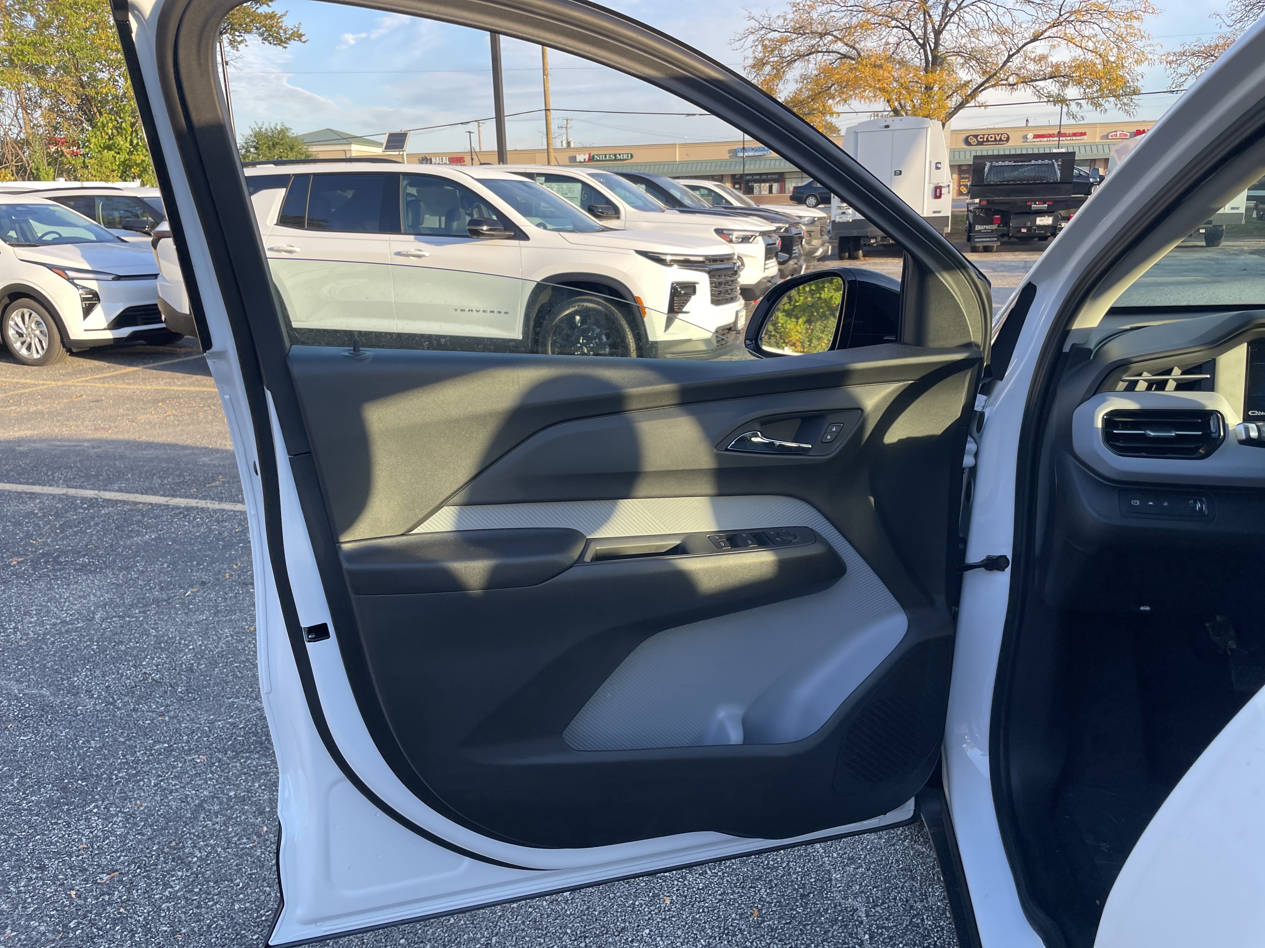 New 2027 Chevrolet Bolt LT w/ Comfort Package FWD image 11