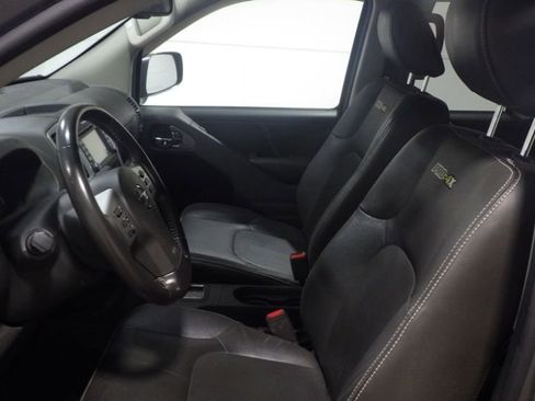 Used 2019 Nissan Frontier PRO-4X w/ Pro-4x Luxury Package image 8