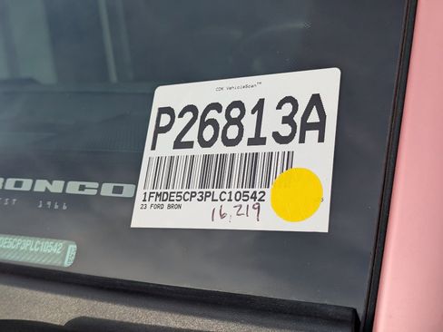 Used 2023 Ford Bronco Badlands w/ Sasquatch Package image 37