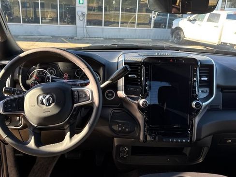Used 2025 RAM 2500 Big Horn AWD/4WD image 7