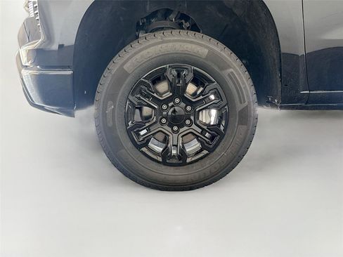 Used 2024 Chevrolet Silverado 1500 LT Trail Boss AWD/4WD image 23