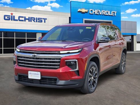 New 2026 Chevrolet Traverse LT w/ Sun and Wheel Package FWD image 4