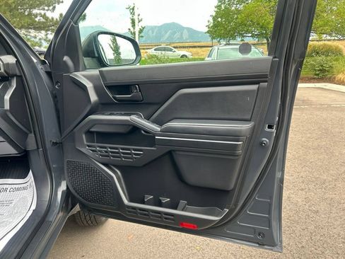 Used 2025 Toyota Tacoma SR w/ SR Upgrade Package AWD/4WD image 11