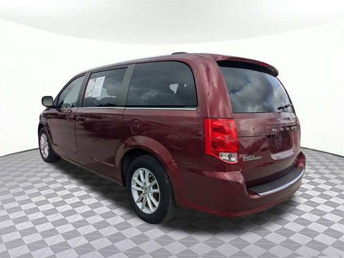 Used 2019 Dodge Grand Caravan SXT image 5