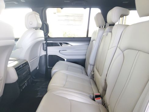 New 2026 Jeep Grand Wagoneer L Limited AWD/4WD image 8