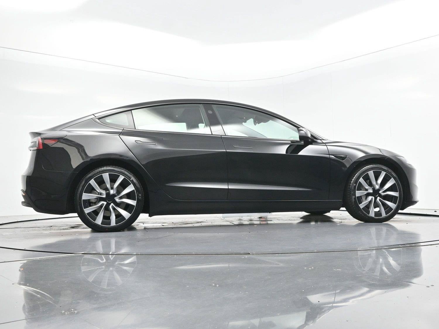 Used 2024 Tesla Model 3 Long Range RWD image 42