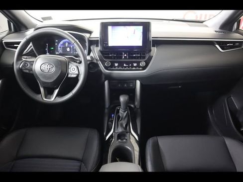 Used 2024 Toyota Corolla Cross AWD Hybrid w/ Convenience Package image 18