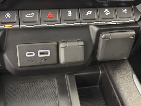 Used 2019 GMC Sierra 1500 Denali w/ Denali Ultimate Package image 30