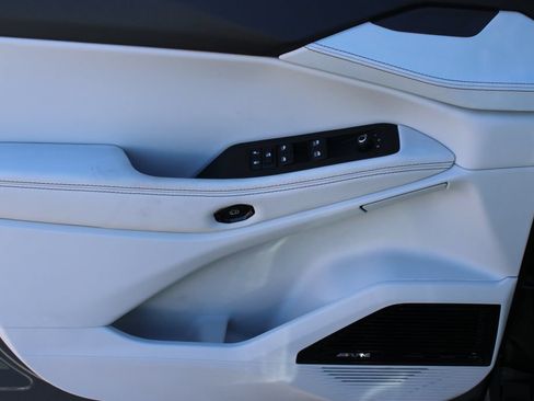 New 2026 Jeep Cherokee Limited AWD/4WD image 34