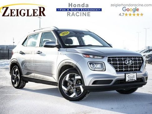 Used 2023 Hyundai Venue SEL image 1