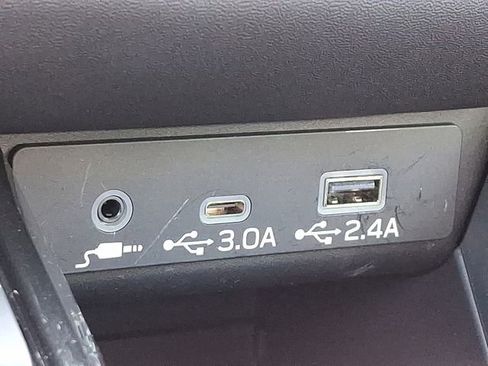 Used 2025 Subaru Legacy Limited image 26