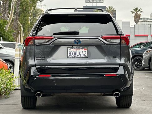 Certified 2021 Toyota RAV4 SE w/ Weather & Moonroof Package AWD/4WD image 5