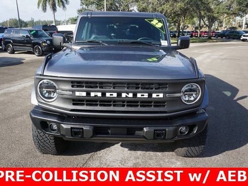 Used 2023 Ford Bronco Black Diamond w/ Sasquatch Package image 9