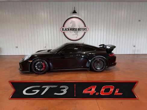 Used 2018 Porsche 911 GT3 RWD image 1