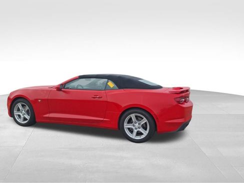 Used 2020 Chevrolet Camaro LT image 9