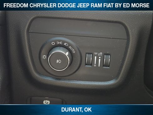 Used 2024 Jeep Grand Cherokee L Limited w/ Luxury Tech Group II RWD image 16
