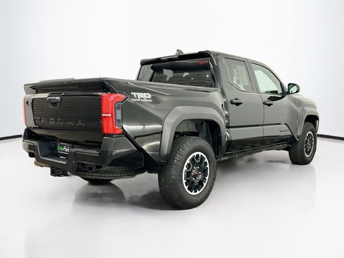 Used 2025 Toyota Tacoma TRD Off-Road AWD/4WD image 9