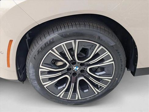 Used 2025 BMW X3 xDrive30i w/ Premium Package image 8