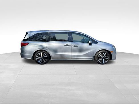 Used 2018 Honda Odyssey Elite image 4