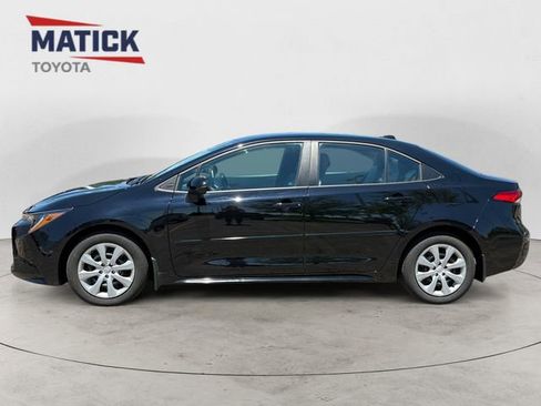 Used 2023 Toyota Corolla LE w/ Carpet Mat Package (TMS) FWD image 4