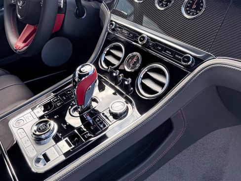 New 2024 Bentley Continental GT image 12