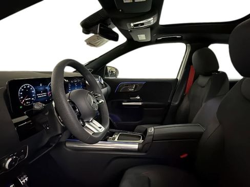 New 2026 Mercedes-Benz GLA 35 AMG 4MATIC image 4