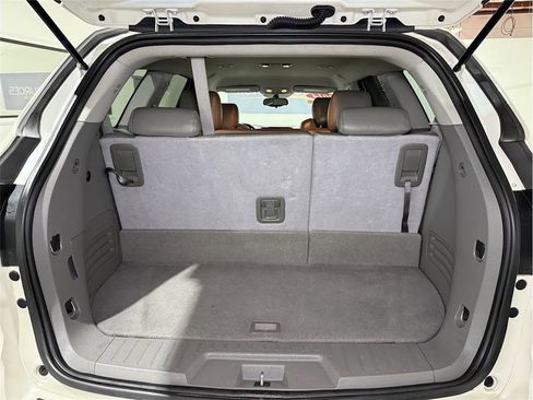 Used 2014 Chevrolet Traverse LT image 22