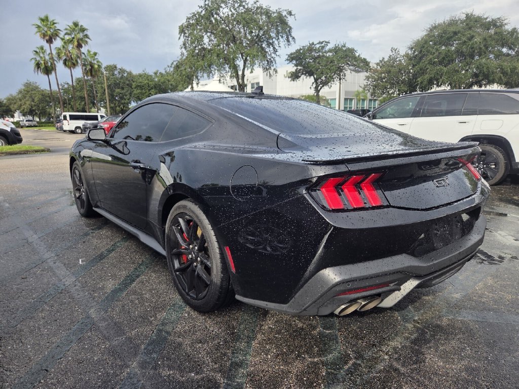 Used 2026 Ford Mustang GT Premium RWD image 4