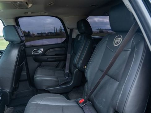 Used 2013 Cadillac Escalade Platinum image 20