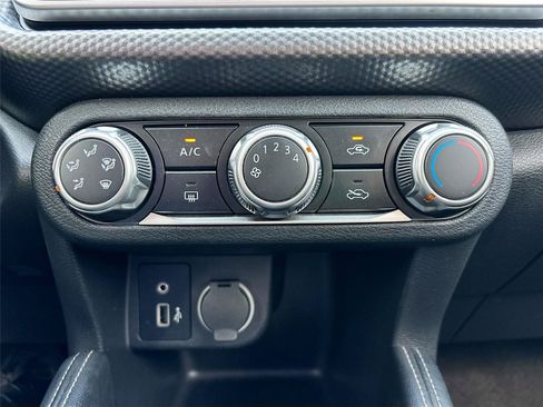 Used 2019 Nissan Kicks S FWD image 17
