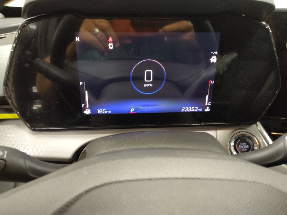 Used 2024 Chevrolet Trax LT w/ Driver Confidence Package FWD image 23