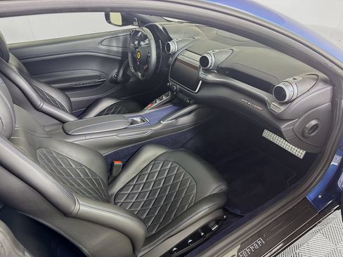 Certified 2017 Ferrari GTC4Lusso AWD/4WD image 23