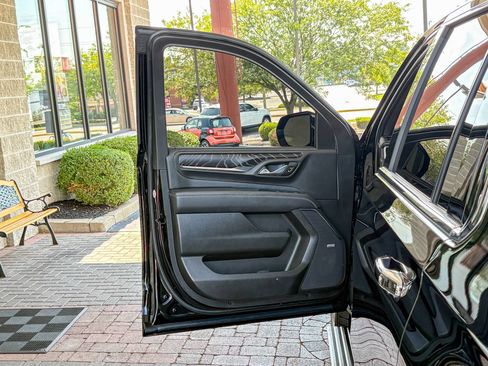 Used 2023 GMC Yukon XL Denali w/ Max Trailering Package AWD/4WD image 15