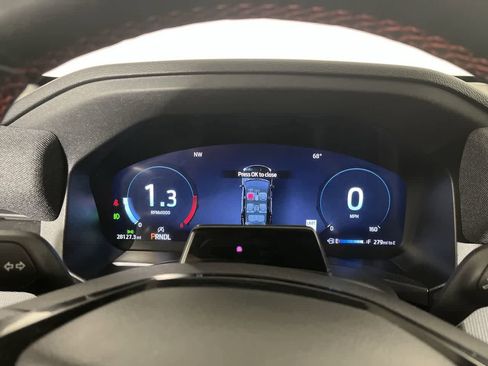 Used 2025 Ford Explorer ST-Line AWD/4WD image 17