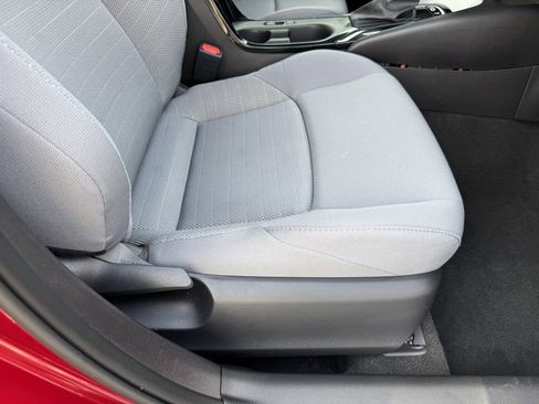 Certified 2025 Toyota Corolla SE image 39