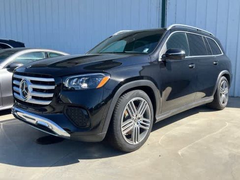 New 2025 Mercedes-Benz GLS 450 4MATIC image 1