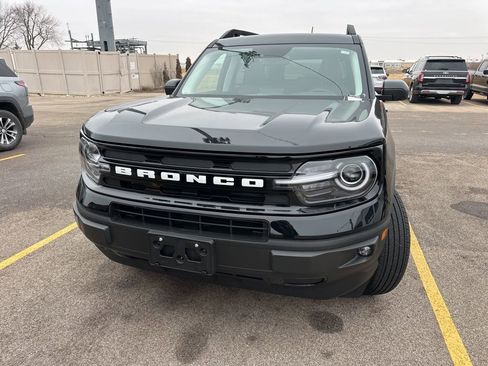 Used 2024 Ford Bronco Sport Outer Banks w/ Tech Package image 16