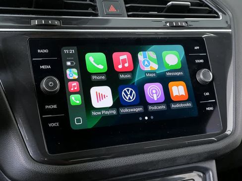Certified 2023 Volkswagen Tiguan SE FWD image 17