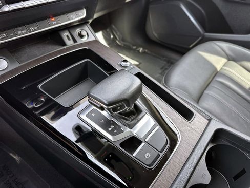 Used 2023 Audi Q5 2.0T Premium w/ Convenience Package image 27
