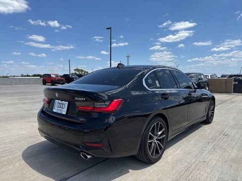 Used 2021 BMW 330i Sedan w/ Premium Package image 3