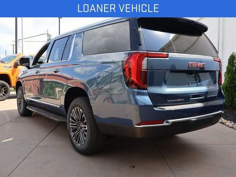New 2026 GMC Yukon XL Elevation w/ Elevation Premium Package AWD/4WD image 4