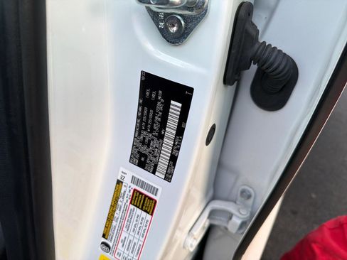 Used 2024 Toyota Grand Highlander AWD image 33