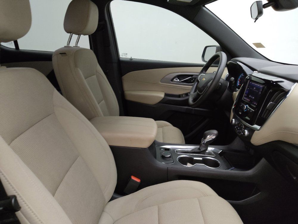 Used 2022 Chevrolet Traverse LS FWD image 21