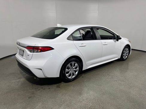Certified 2023 Toyota Corolla LE image 3