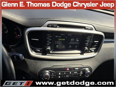 Used 2017 Kia Sorento AWD w/ LX Convenience Package image 13