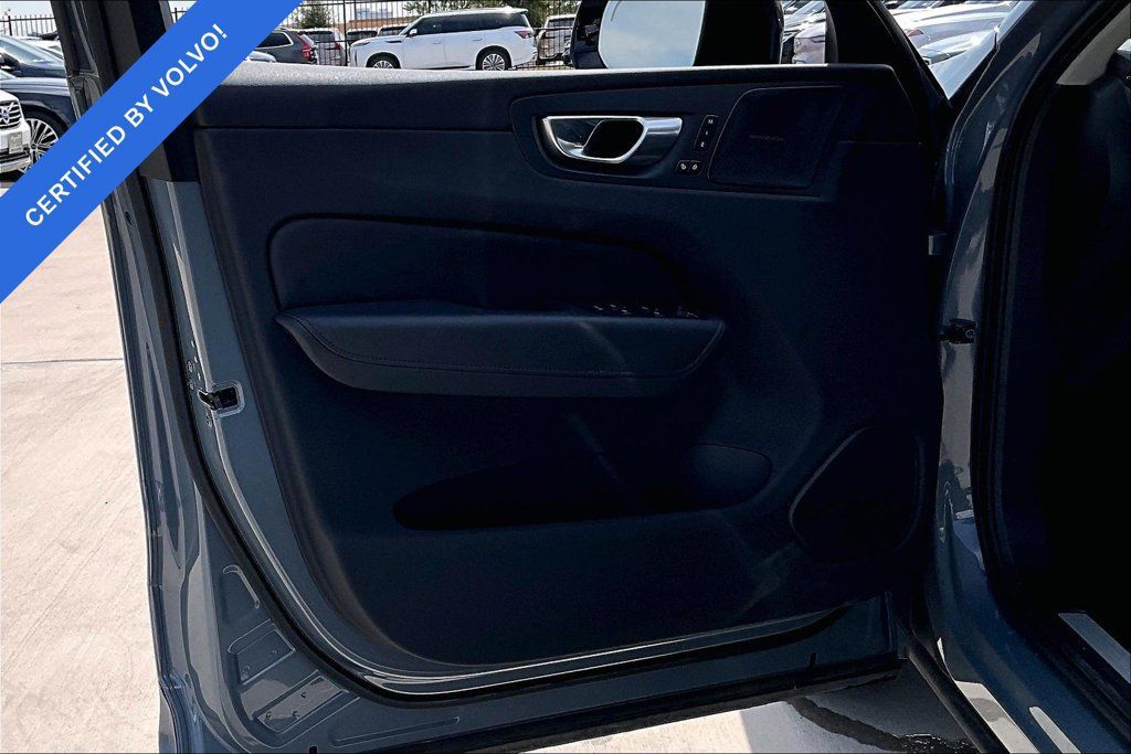 Certified 2024 Volvo XC60 B5 Plus w/ Climate Package AWD/4WD image 21